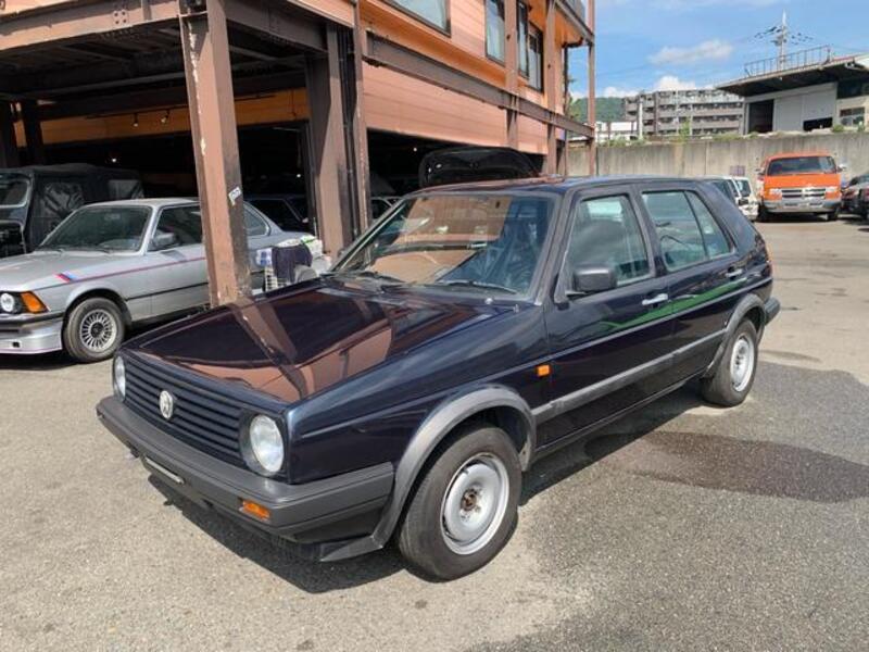 VOLKSWAGEN GOLF