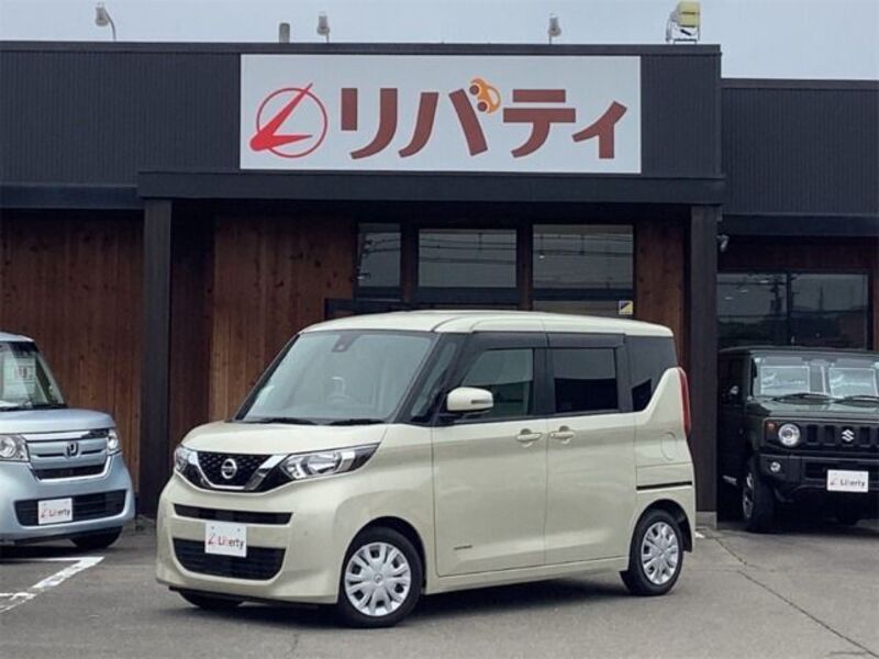 NISSAN ROOX