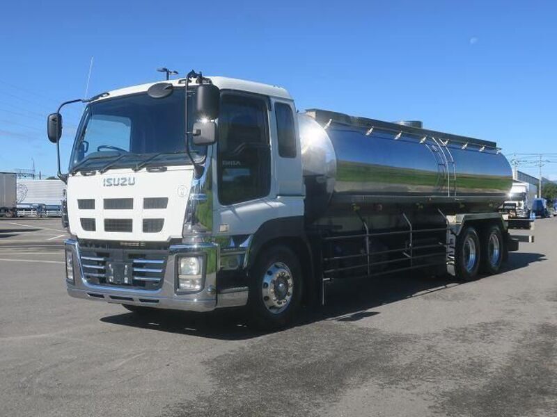 ISUZU GIGA