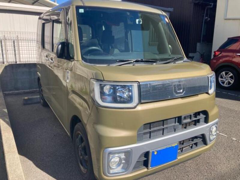 DAIHATSU WAKE