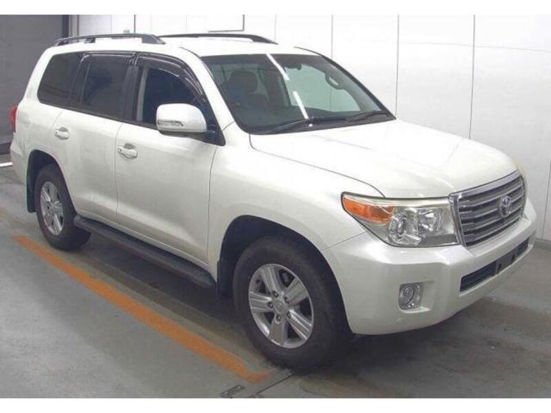 TOYOTA LAND CRUISER