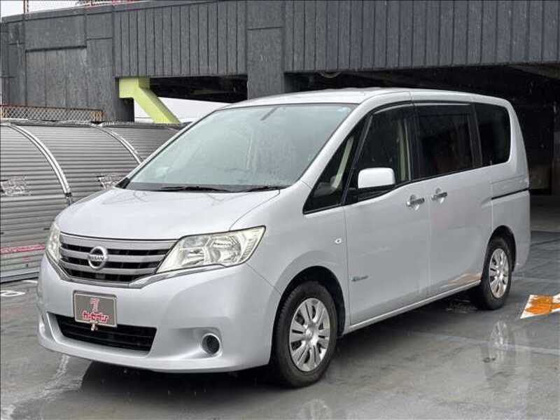 NISSAN SERENA