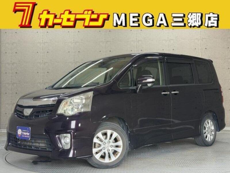 TOYOTA NOAH