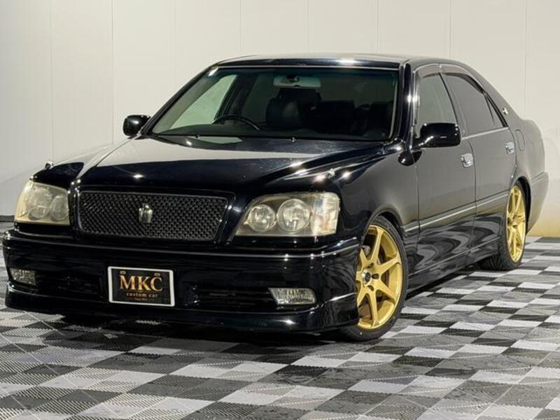 TOYOTA CROWN