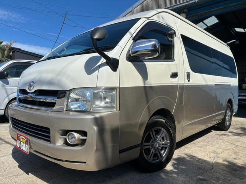 TOYOTA HIACE WAGON