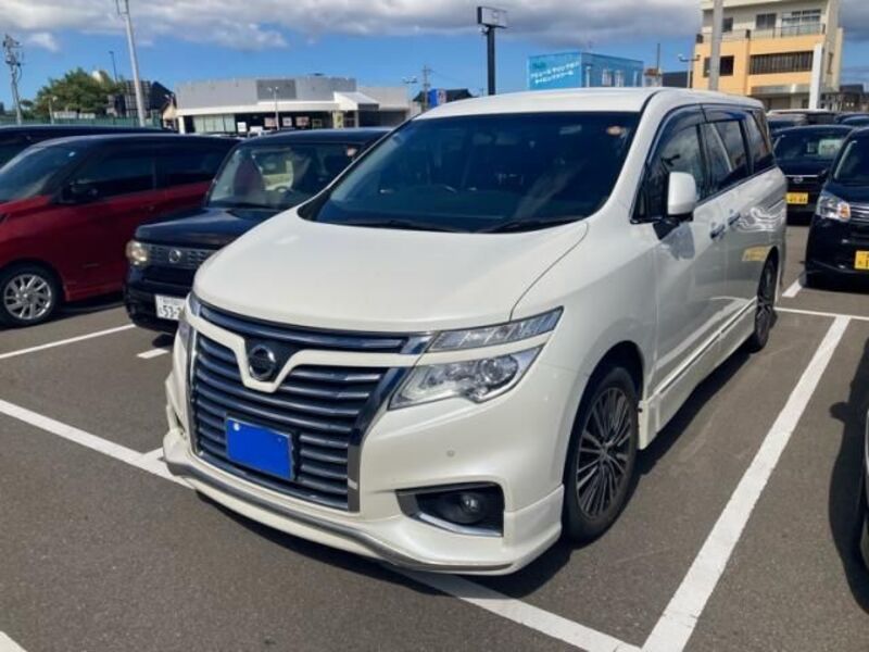 NISSAN ELGRAND