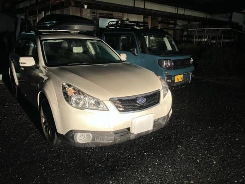 SUBARU LEGACY OUTBACK