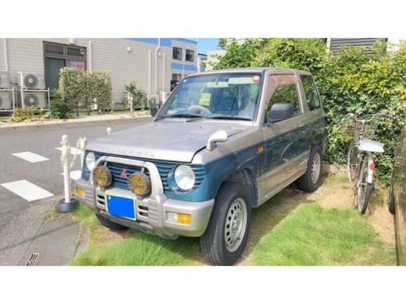 MITSUBISHI PAJERO MINI