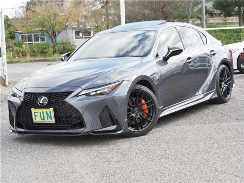 LEXUS IS