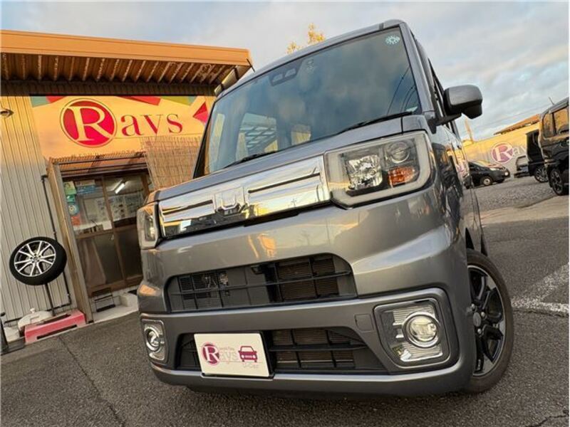 DAIHATSU WAKE