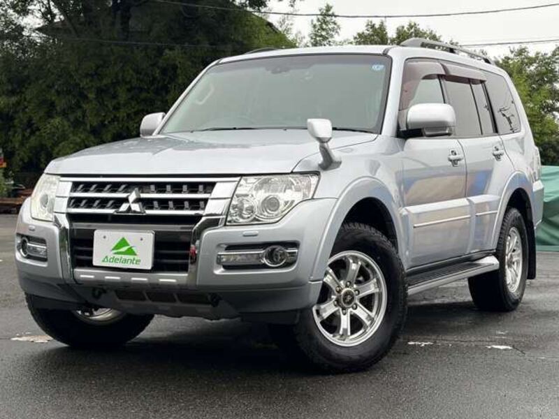 MITSUBISHI PAJERO