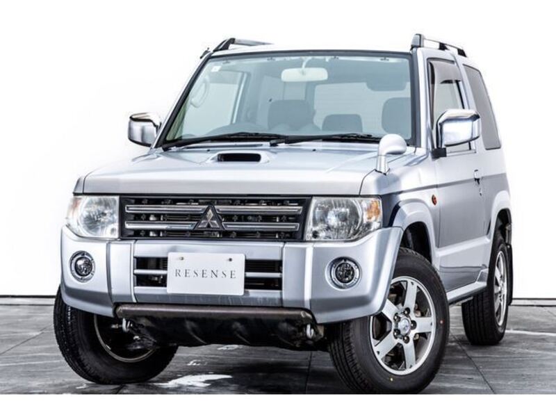 MITSUBISHI PAJERO MINI
