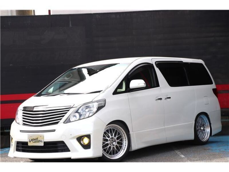 TOYOTA ALPHARD