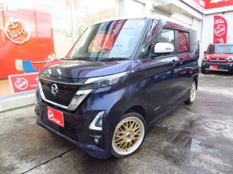 NISSAN ROOX