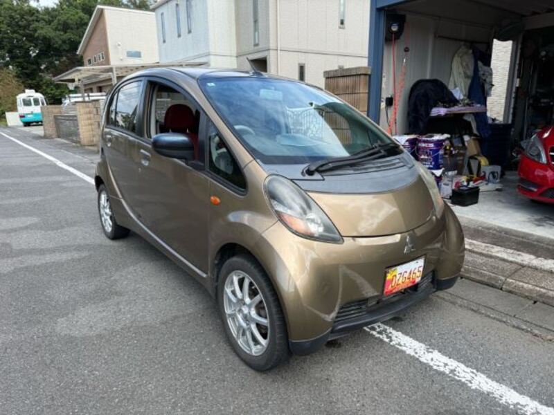 MITSUBISHI I