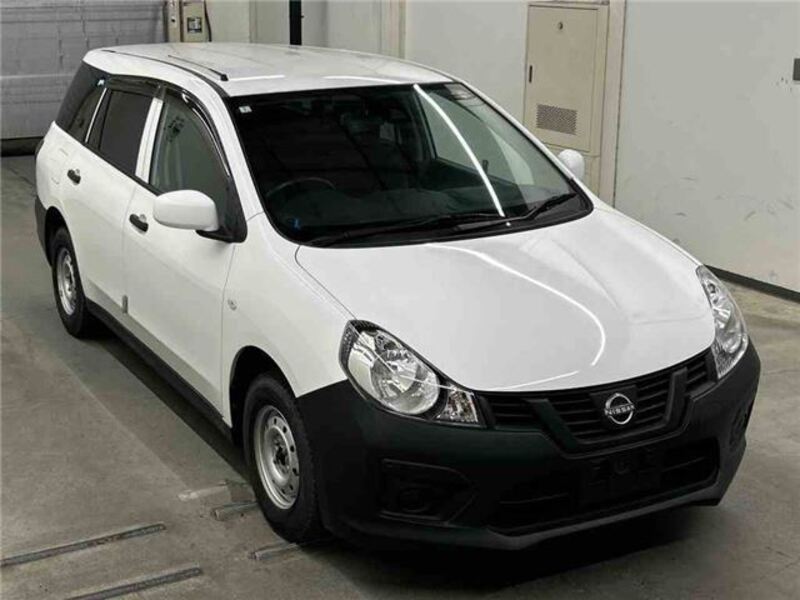 NISSAN AD