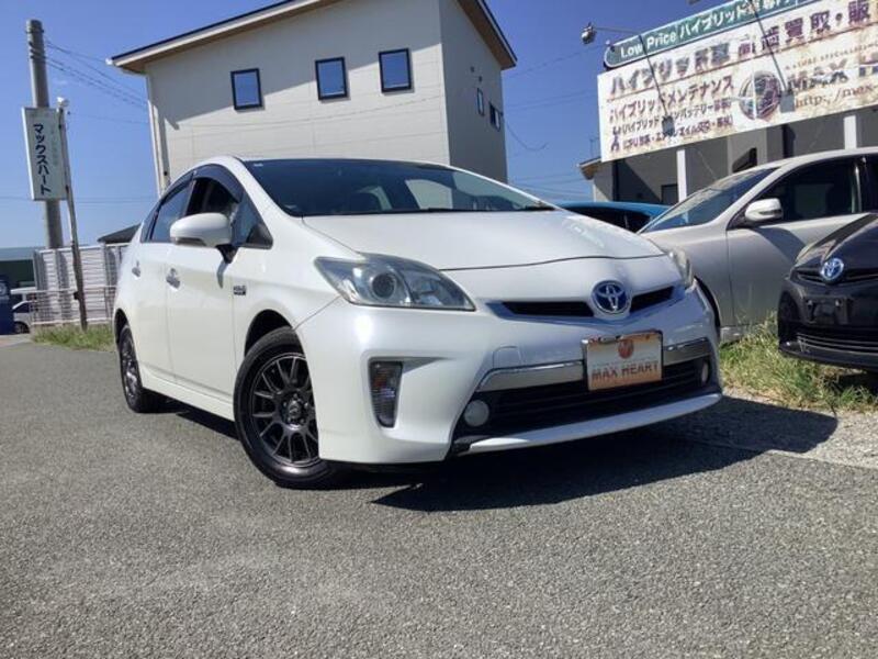 TOYOTA PRIUS PHV