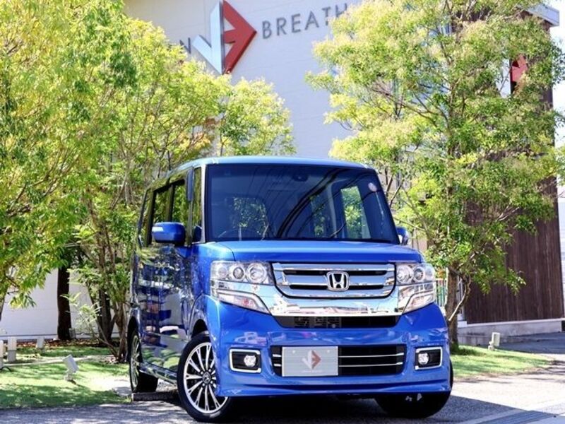 HONDA N BOX CUSTOM