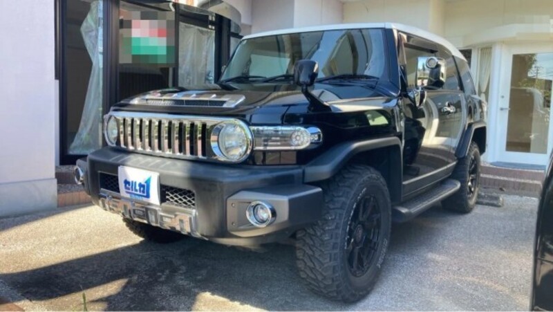 TOYOTA FJ CRUISER