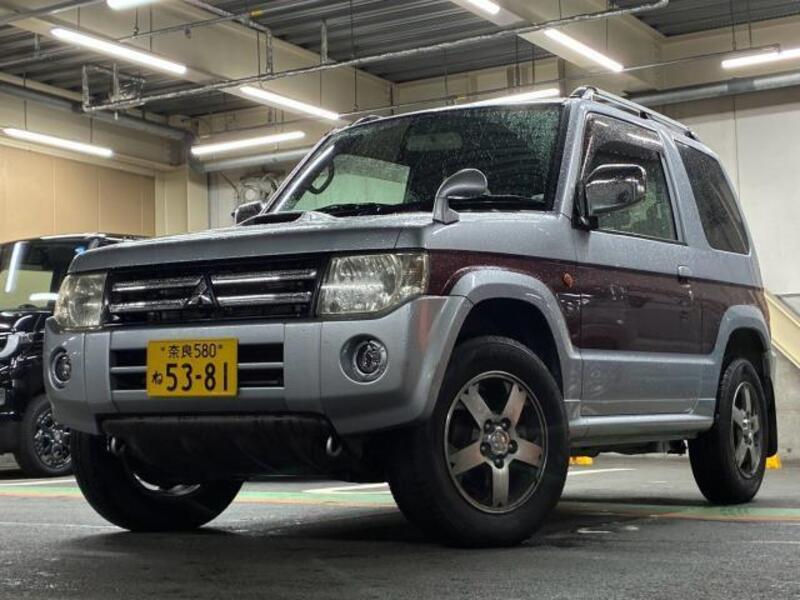 MITSUBISHI PAJERO MINI