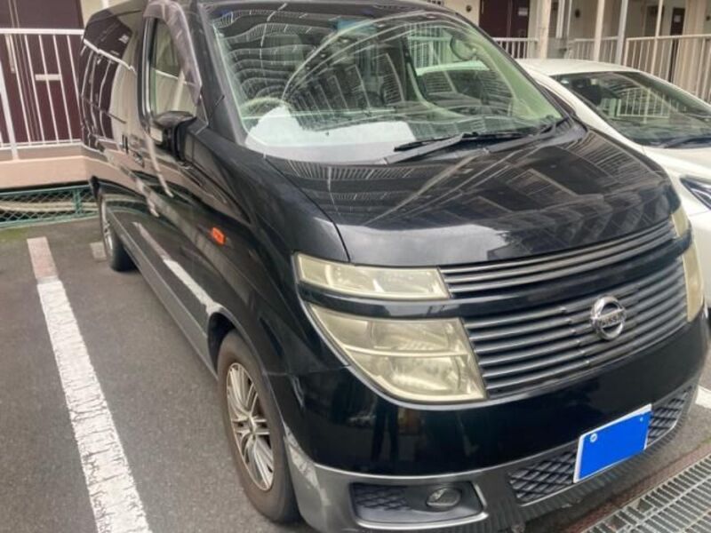 NISSAN ELGRAND
