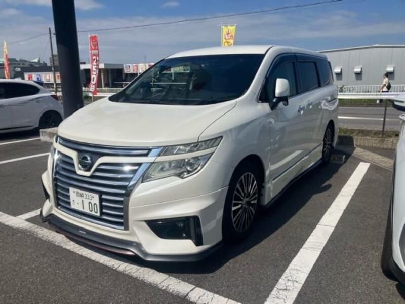 NISSAN ELGRAND