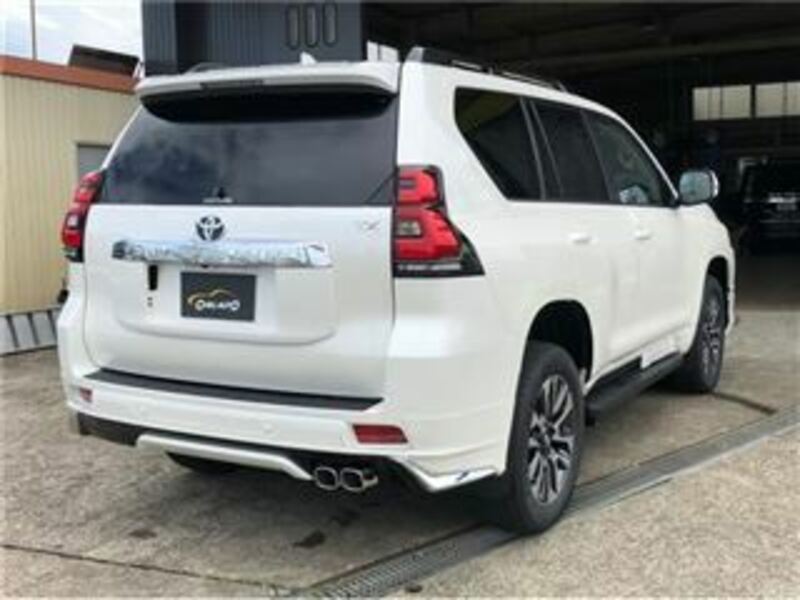 LAND CRUISER PRADO-1