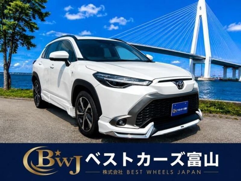 TOYOTA COROLLA CROSS