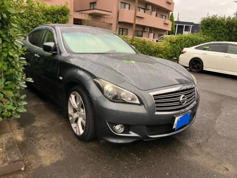 NISSAN FUGA