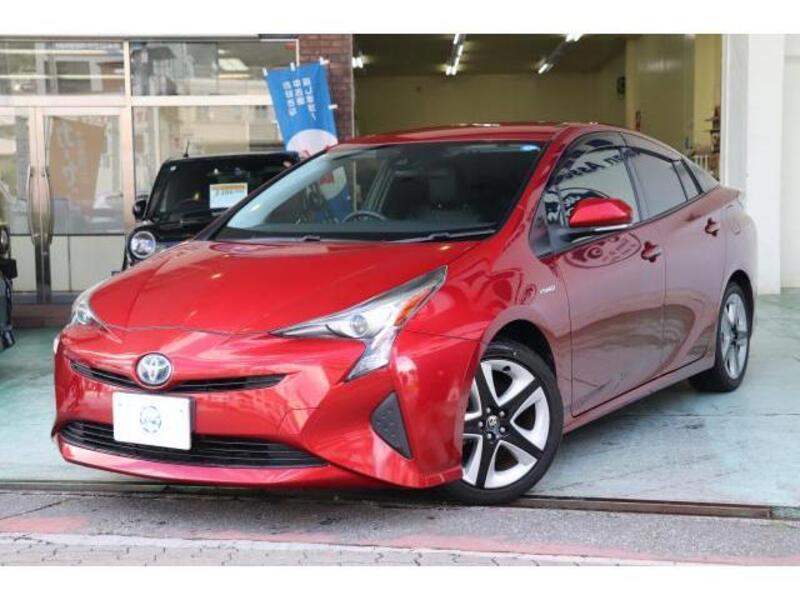 TOYOTA PRIUS