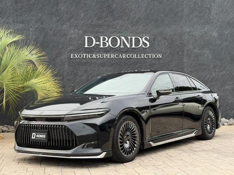 TOYOTA CROWN