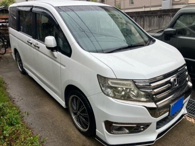 HONDA STEPWAGON SPADA