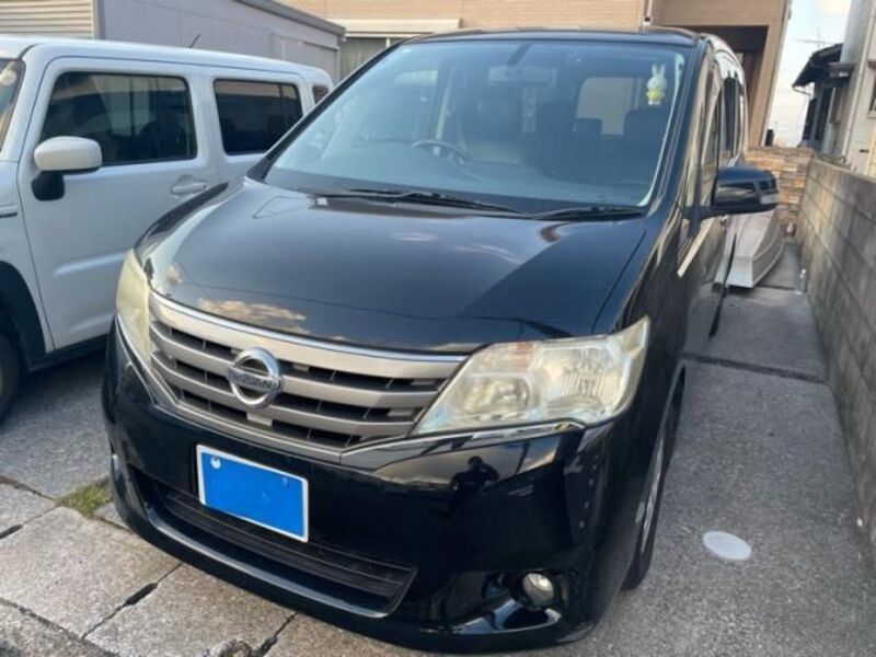 NISSAN SERENA
