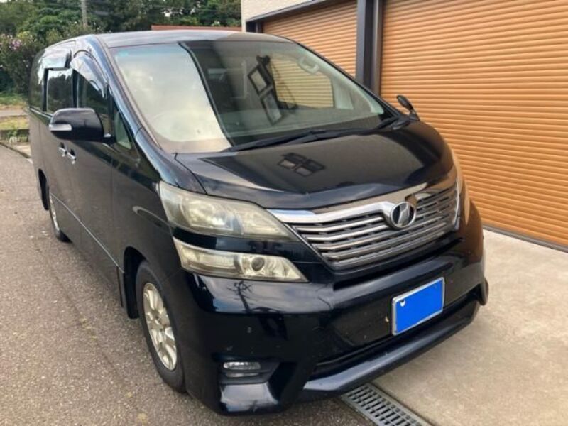 TOYOTA VELLFIRE