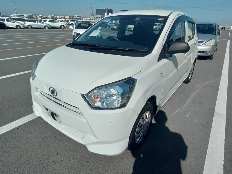 DAIHATSU Mira Es