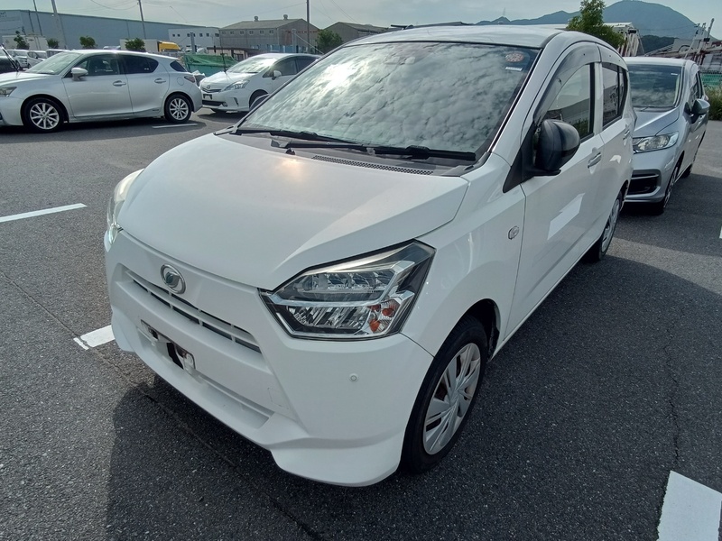 DAIHATSU Mira Es