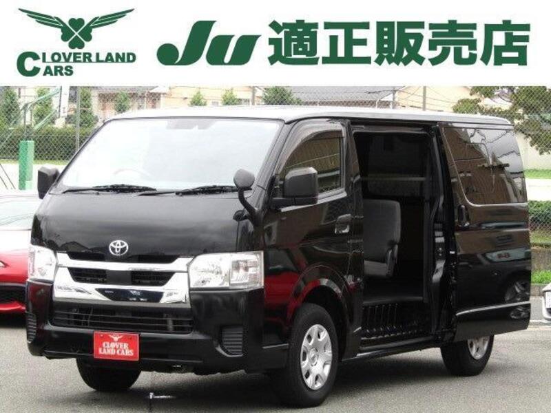 TOYOTA HIACE VAN
