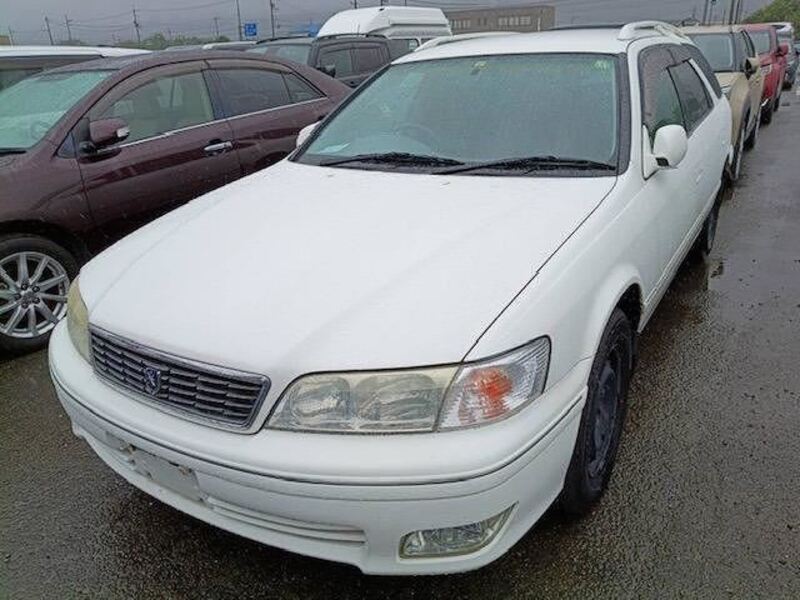 TOYOTA MARK II QUALIS
