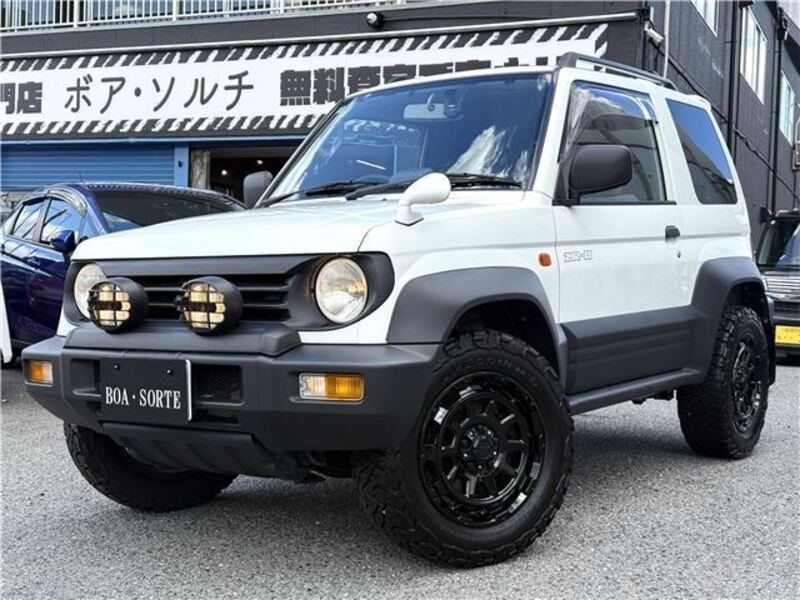 MITSUBISHI PAJERO JR
