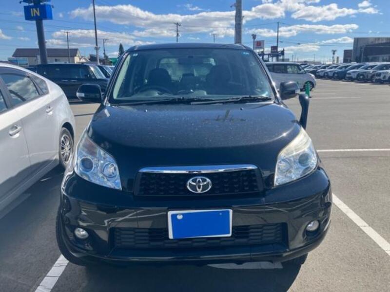 TOYOTA RUSH