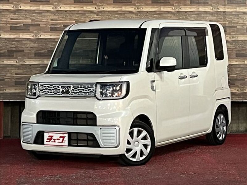 TOYOTA PIXIS MEGA