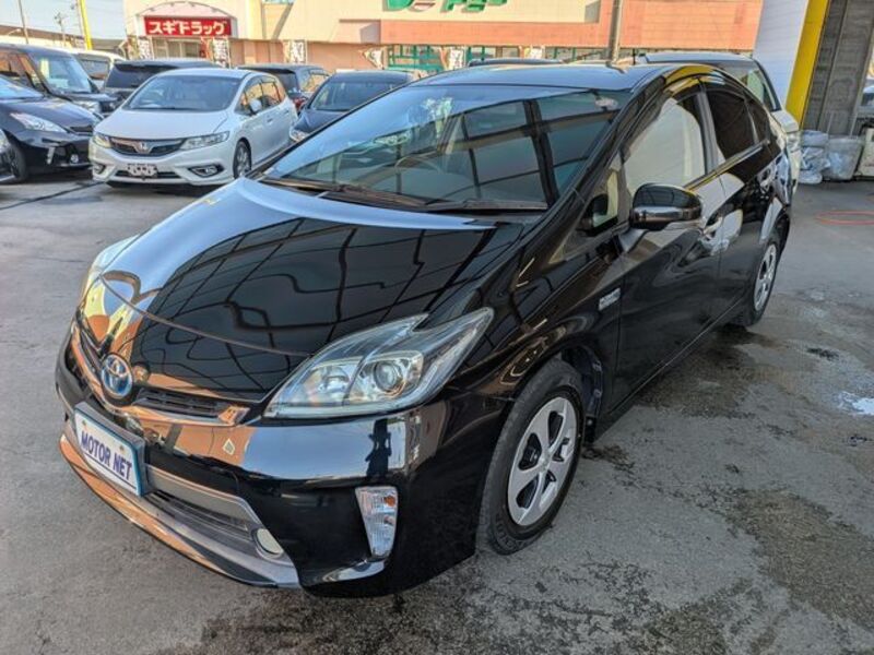 TOYOTA PRIUS PHV