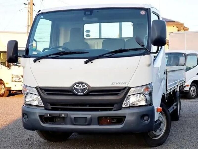 TOYOTA DYNA