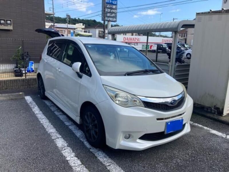 SUBARU TREZIA