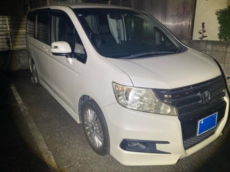 HONDA STEPWAGON SPADA