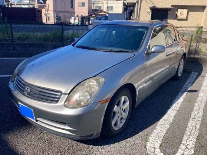 NISSAN SKYLINE