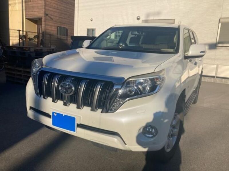 TOYOTA LAND CRUISER PRADO
