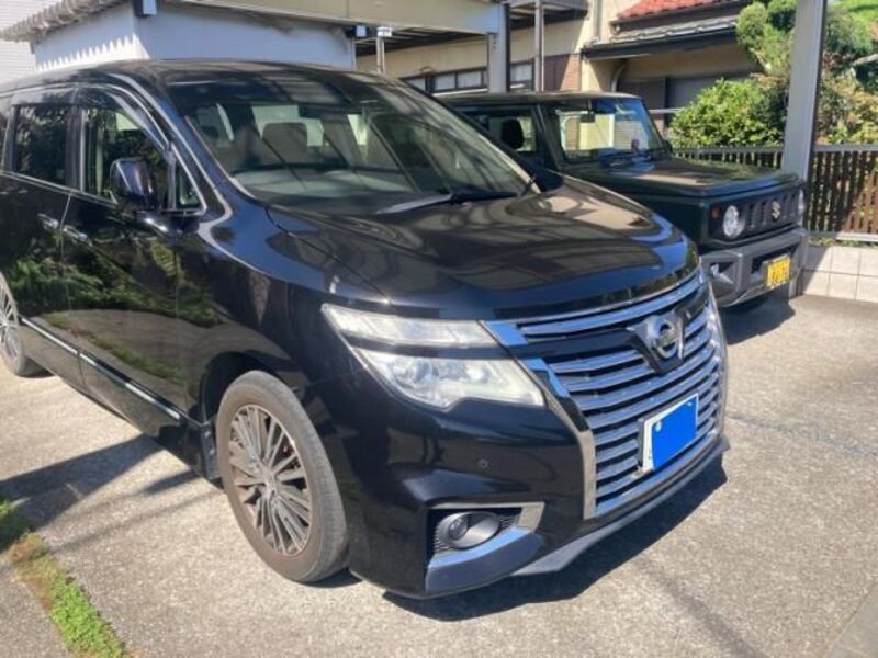 NISSAN ELGRAND