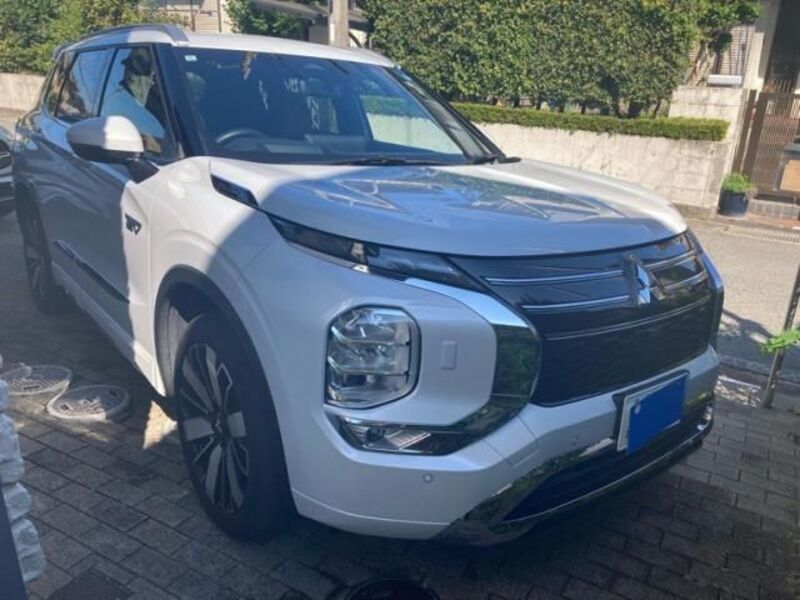 MITSUBISHI OUTLANDER PHEV