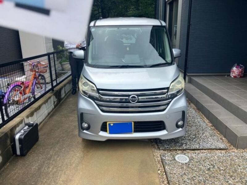 NISSAN DAYZ ROOX